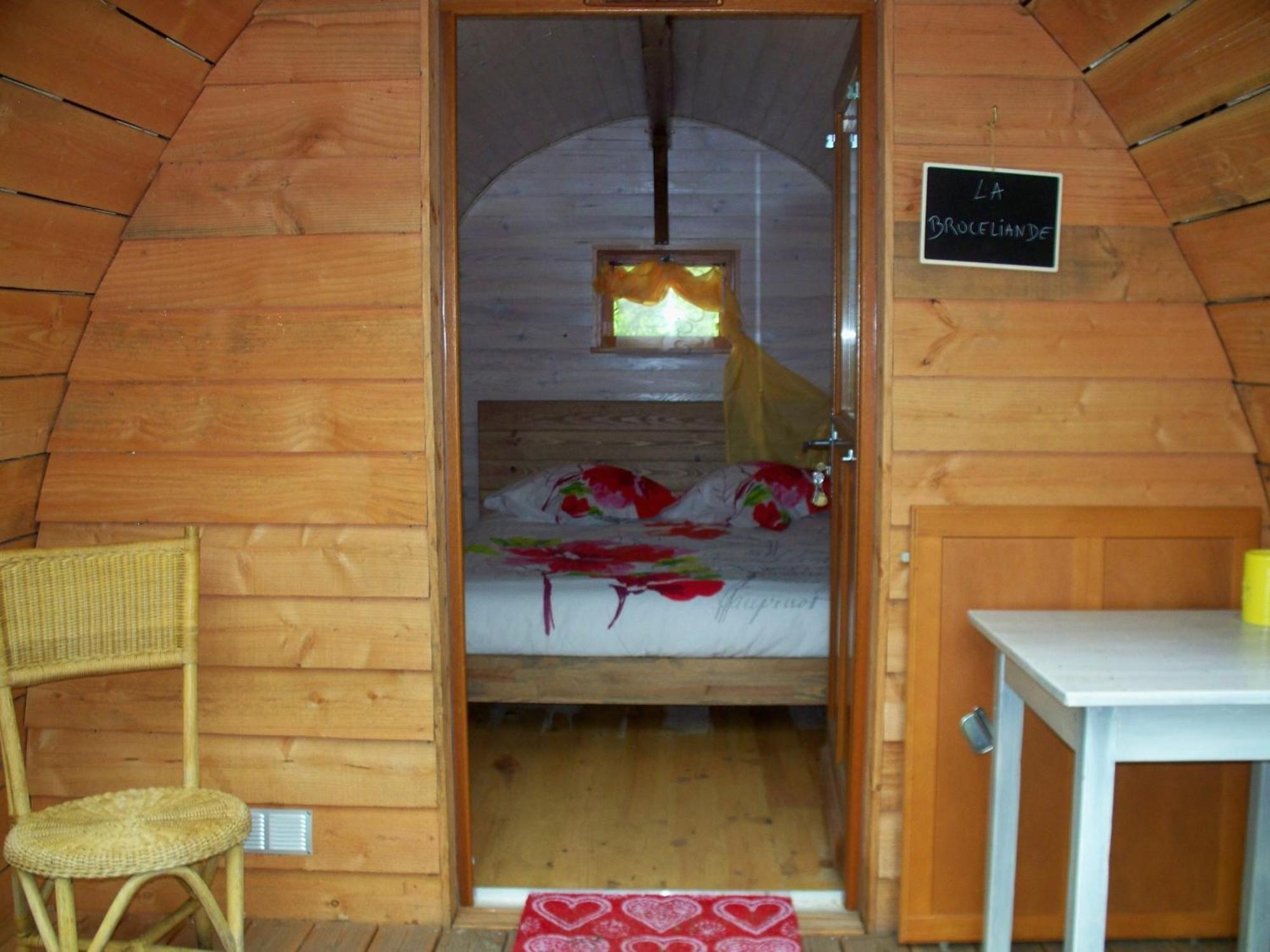 Le Pre Karvain Bed & Breakfast Couddes Phòng bức ảnh